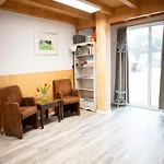 Дом отдыха Spacious In Near Forest