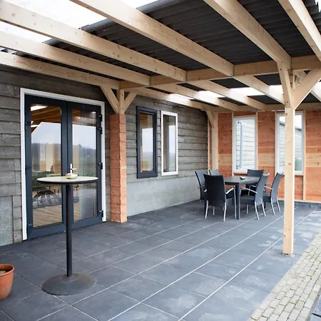 Spacious In Oirschot Near Forest Tatil Evi