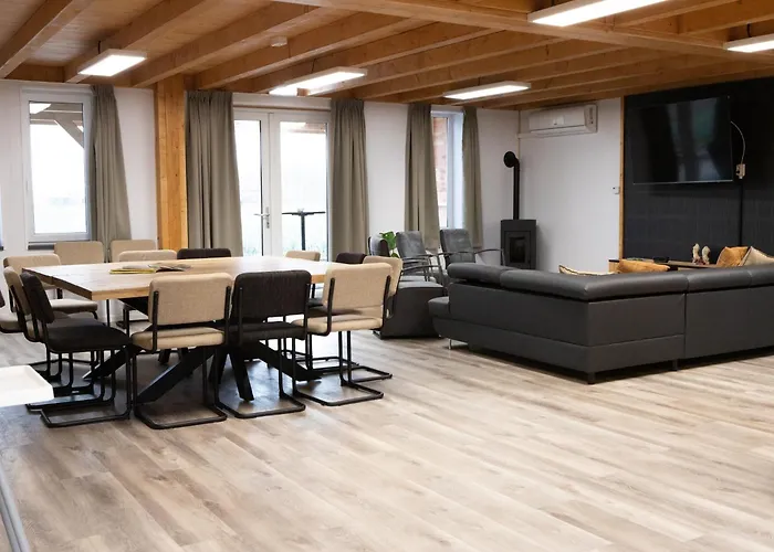 Spacious In Near Forest Semesterbostad Oirschot